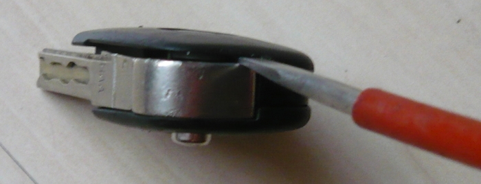 Instrukcja wymiany transpondera w kluczyku typu scyzoryk